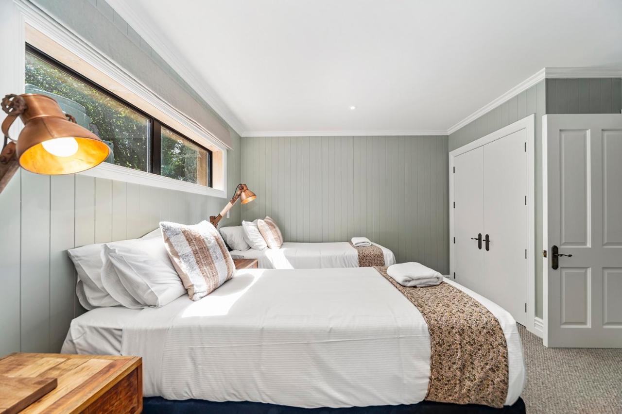 Stagford Retreat Apartment - Таупо Екстериор снимка
